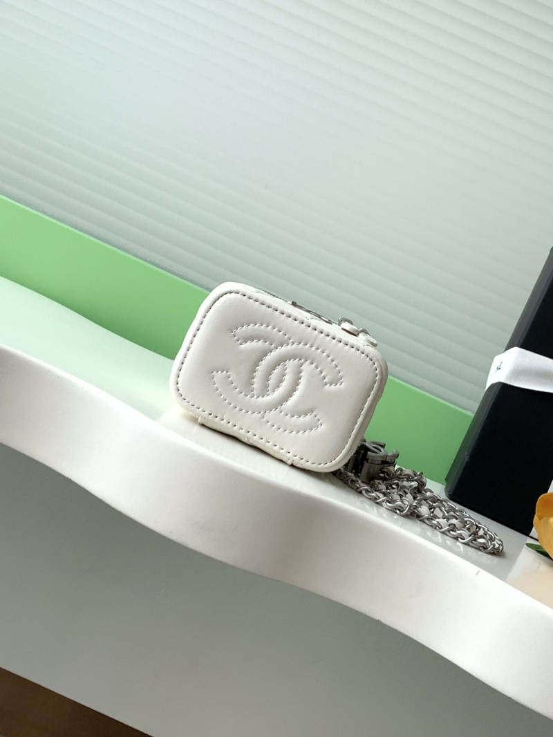 Ch**el cosmetic bags